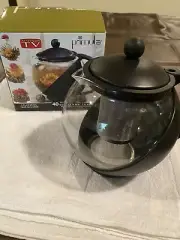 New in box! Primula 40 oz glass teapot