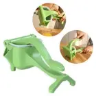 Ultimate Juice Squeeze, Portable Manual Juicer, Food`Grade ABS D0K8 Y5C8 O2I7