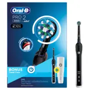 Oral-B Pro 2 2000 Electric Toothbrush + Travel Case BLACK