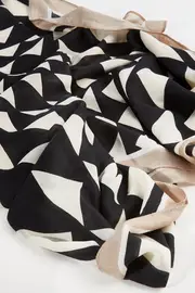 Geometric Print Scarf--GRE-AW13-W21