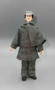 MINIATURE DOLLHOUSE 1:12 SCALE PORCELAIN DOLL-SHERLOCK HOLMES - CD51