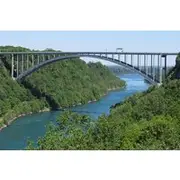 Save 20.01%! Artpark Guided Tour with Hiking and Climbing Experience