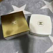 Authentic CHANEL Coco Mademoiselle Fresh Body Powder