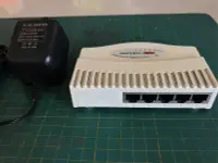 在飛比找蝦皮購物優惠-100M 交換器 5 Port Fast Ethernet 