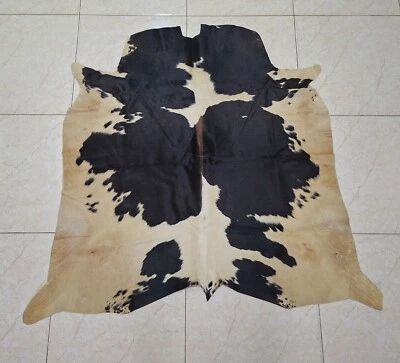 Black White Brown Mini Cowhide Rugs Extra Small Cow Skin Rugs 3.4ft x 3.8ft