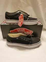 VANS 106 Vulcanized Black And White Canvas Mens Size 6 Womens Size 7.5 NIB