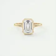 2CT Split Shank Emerald Bezel Set Solitaire Engagement Ring 925 Sterling Silver