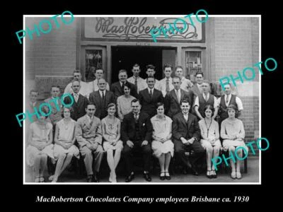 OLD 8x6 HISTORIC PHOTO OF BRISBANE QLD MacROBERTSON CHOCOLATES EMPLOYEES 1930