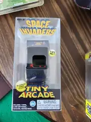 Super Impulse Tiny Arcade Space Invaders Key Chain Sealed Near Mint