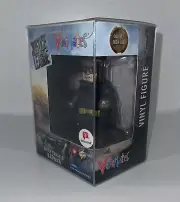 Vinimates Battle Damaged Batman Vinyl Figure Walgreens Exclusive *Pop Protector*