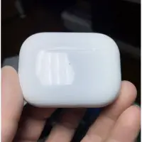 在飛比找蝦皮購物優惠-(價格公道免運)保證原廠 充電盒 AirPods Pro 1