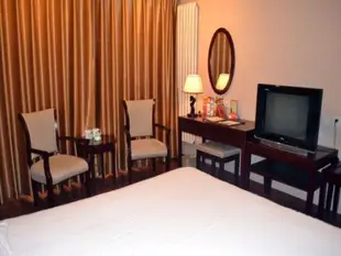 GreenTree Inn Shandong Qingdao Jiaozhou Sanlihe Park Express Hotel