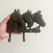 NWT Slightly Damaged Giftcraft Cast Iron Horses Wall Hooks Decoration Country