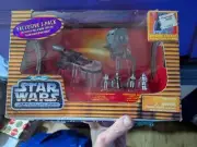 GALOOB MICRO MACHINES LUKES LANDSPEEDER / IMEPERIAL AT-ST