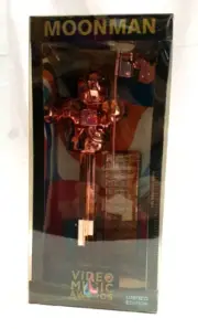 2005 GIANT PINK MTV MOONMAN PEZ - VIDEO MUSIC AWARDS - NEW IN SEALED BOX - RARE
