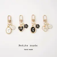 在飛比找momo購物網優惠-【Petite rosee】愛心款設計師奢華金屬包包鑰匙圈鍍