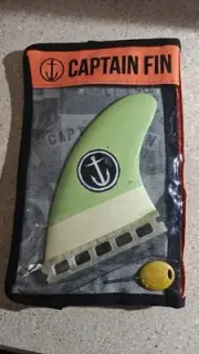 Captain Fin Medium Pivot Thruster Set Futures