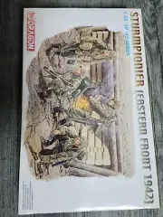 1:35 Dragon Sturmpionier Eastern Front 1942