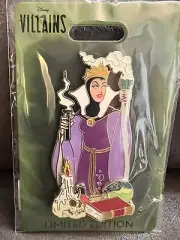 D23 Expo 2024 Evil Queen Villain Pin Mickeys Glendale WDI MOG LE 400 IN HAND