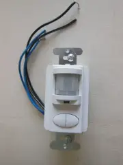 WSD 2p WH Wall Switch Decorator Sensor-Passive PIR Infrared 2-Pole White