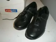NEW Women's Propet Black Casual Shoe Size 5 (SU45)