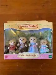 Sylvanian Families - Yellow Labrador Family