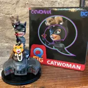 Catwoman DC Comics Quantum Mechanix Qmx Q-Fig Elite Diorama Statue
