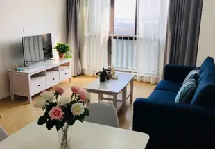 托莫國際酒店公寓(南京新港開發區店)Tuomo International Apartment Hotel (Nanjing Xingang Development Zone)