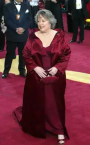 Kathy Bates with a Baumann purse at The 75th Academy Awards - Arri- Old Photo