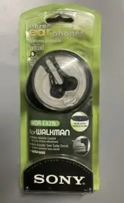 Vintage Sony WALKMAN Stereo Earphones MDR-E821V For Walkman MEGA BASS Brand New