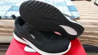 在飛比找Yahoo!奇摩拍賣優惠-FILA TRAZOROS ENERGIZED 2 慢跑鞋 