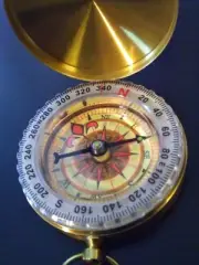 New Portable Compass Brass Keychain Watch Pocket Outdoor Camping Hiking