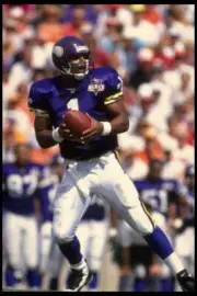 Quarterback Warren Moon Minnesota Vikings drops back to pass du- 1995 Old Photo