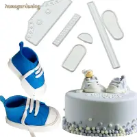 在飛比找蝦皮購物優惠-3D Baby Shoes Form Plastic Cak