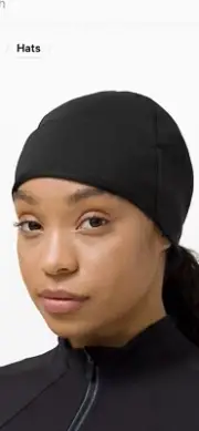 NWT Lululemon Black Frosty Run Toque Cap Hat Cute!
