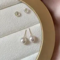 在飛比找momo購物網優惠-【Elegant 珍愛宣言】瑰麗典雅天然珍珠18K金耳環(天