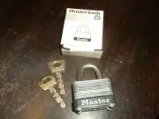 Master Lock Laminated Padlock Steel Shackle 1-1/2"