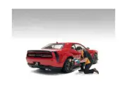 Copy of "Detail Masters" Figure 1 (Wheel Cleaning) for 1/18 Scale Models by Amer