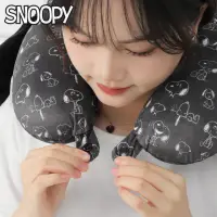 在飛比找momo購物網優惠-【SNOOPY 史努比】史努比多功能U型頸枕午睡枕(飛機枕 