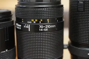 多支漂亮 NIKON AF NIKKOR 自動對焦鏡75-300mm,70-210mm,28-85mm,18-35mm