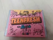 stayc's autograph (with focus)