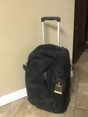 Browning B8502 Legacy luggage 40L rolling backpack- nwt