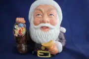 BAIRSTOW MANOR COLLECTABLES SANTA CLAUS CHRISTMAS COLOURWAY CHARACTER JUG - NEW
