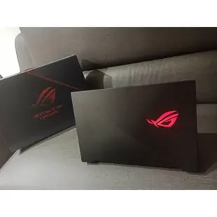 【出售】ASUS ROG Strix SCAR II GL704GM i7-8750H/GTX1060 電競筆電