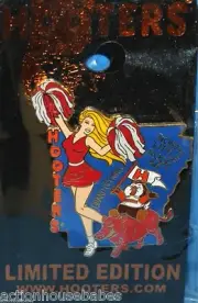 HOOTERS NORTH LITTLE ROCK AR ARKANSAS GRAND OPENING PIN CHEERLEADER/RAZORBACKS