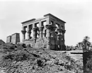 EGYPTIAN EMPEROR TRAJAN PHARAOH'S BED EGYPT 8x10 GLOSSY PHOTO PRINT