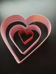 lot of 3 Wilton Metal Valentine Cookie Cutters Hearts Stacking Nesting love pink