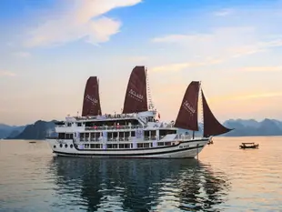 下龍A級星晨郵輪Halong Aclass Stellar Cruise