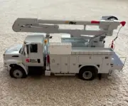 1:34 Altec Aerial Device Utility Truck by First Gear Duke Power