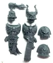 new style 2019 Chaos Space Marines Champion Front Torso Shoulder Pads +